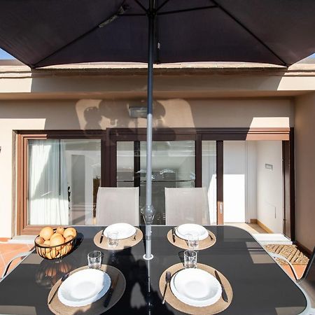 לוקה Rooftop Delight With Terrace מראה חיצוני תמונה